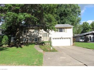 9377 Basswood Dr, Cleveland OH  44138-2577 exterior