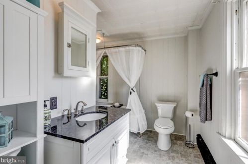 417 Mary St, Lancaster PA  17603-3330 exterior