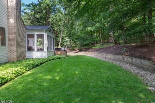 30 Deer Run Dr, Dover NJ  07869-4511 exterior