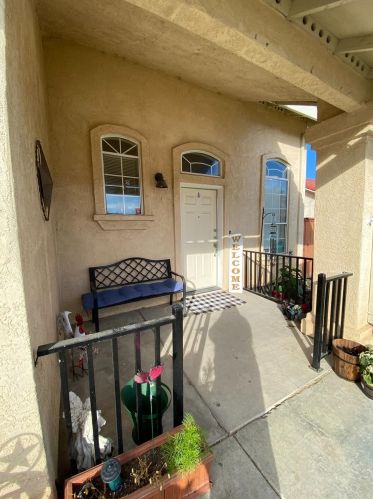 2128 Park View Dr, Los Banos, CA 93635-5407