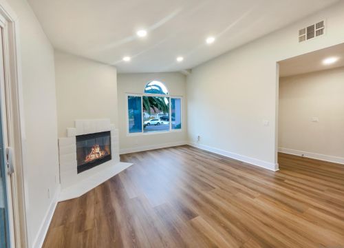 350 Whispering Brook Dr, Vista CA  92083-1956 exterior