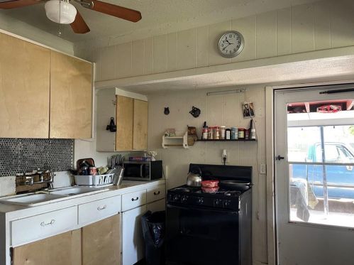 1123 Denfield St, Austin TX  78721-2537 exterior