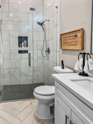 21611 Chenango Lake Dr, Angleton TX 77515-6664 exterior