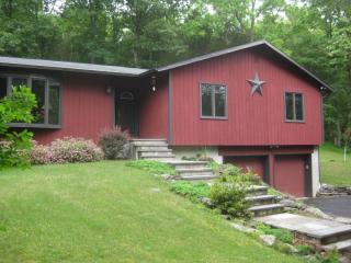 2 Goodale Rd, Fredon, NJ 07860-2782