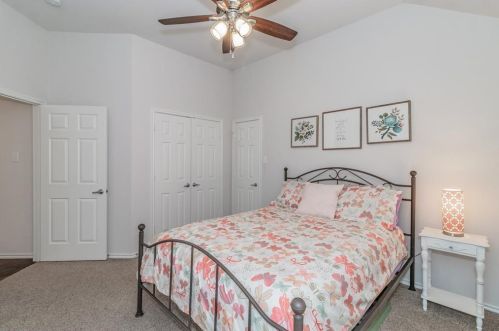 10133 Red Bluff Ln, Fort Worth TX  76177-7351 exterior