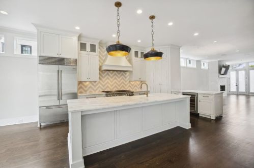 1074 Abington Ct, Atlanta GA  30319 exterior