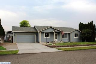 4803 Sirocco Dr, Pasco, WA 99301-8135