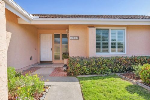 3007 Quebrada Cir, Carlsbad, CA 92009-8338