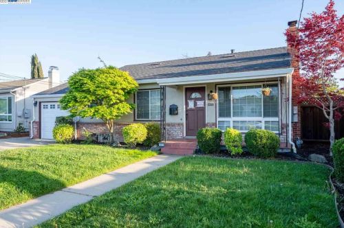 2359 Farley St, Hayward, CA 94546-6320