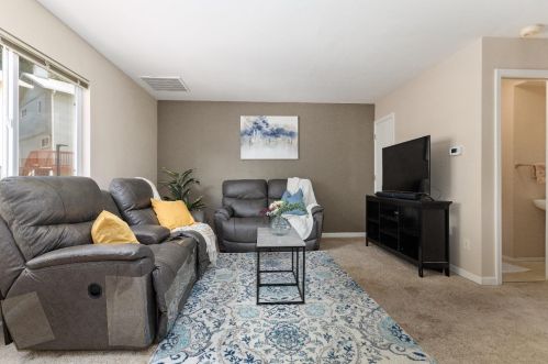 1333 Oak Ridge Dr, Cape Horn, CA 95713-9224