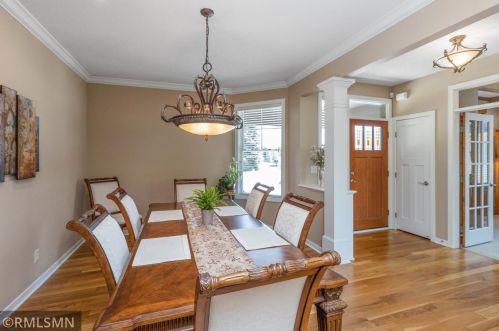5 Hawthorne Ct, Saint Paul MN  55127-6476 exterior