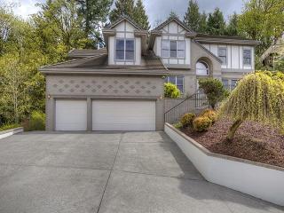 10110 Clatsop St, Portland, OR 97266-6295