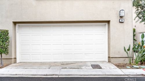 21 Salton, Irvine CA  92602-2425 exterior