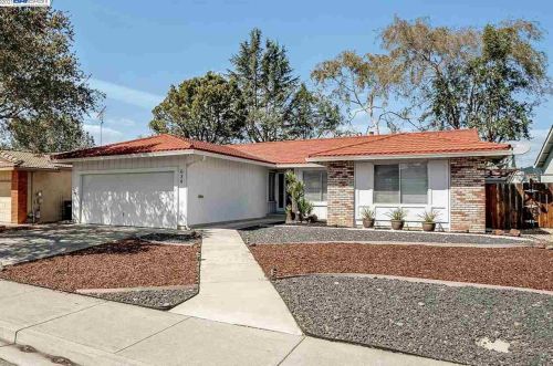 634 Huntington Way, Livermore, CA 94551-1559