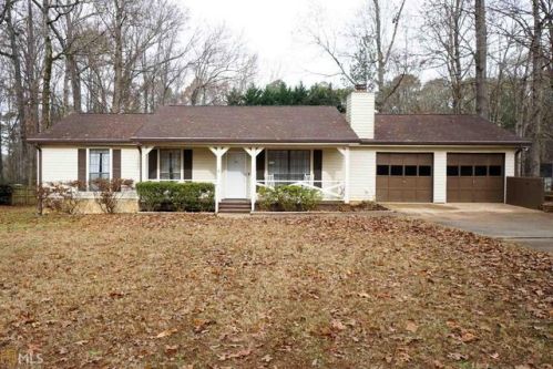 106 Cotton Indian Trl, Stockbridge, GA 30281-1368