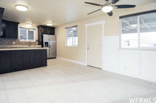 1137 Sego Lily Dr, Sandy UT 84094-4648 exterior