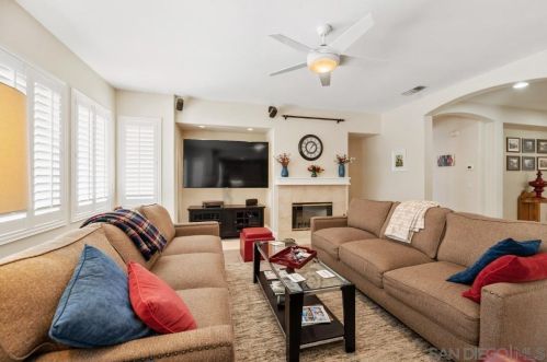 1464 Stanislaus Dr, Chula Vista CA  91913-1478 exterior