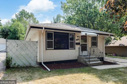 1260 Clarence St, Saint Paul MN  55106-2062 exterior