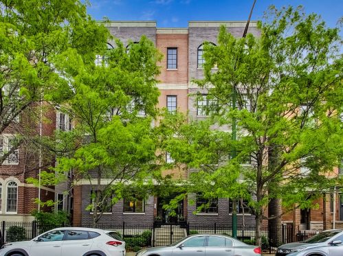 3747 Ashland Ave, Chicago, IL 60613-5661