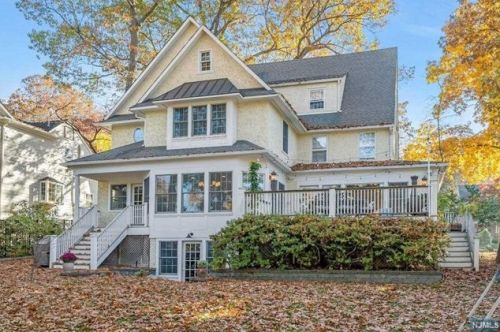 224 Heights Rd, Ridgewood, NJ 07450-2414