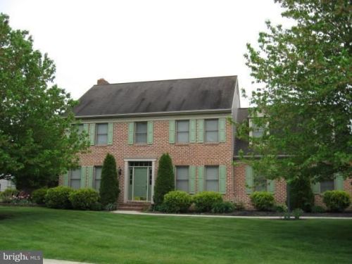 1860 Barrington Dr, York, PA 17408-1006