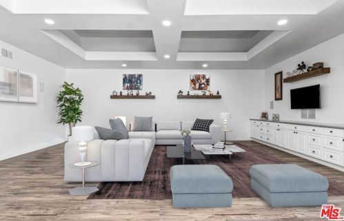 3516 Dixie Canyon Pl, Van Nuys, CA 91423-4819