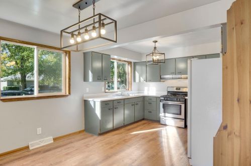 9248 Cottage Grove Pl, Hammond IN  46322-2819 exterior