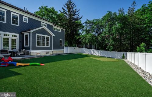 605 Warwick Rd, Tavistock NJ  08033-3926 exterior