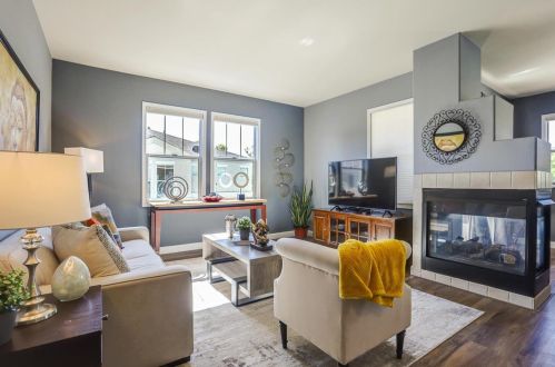 904 Monarch Cir, San Jose, CA 95138-1345