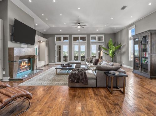 4750 Gresham Dr, Folsom CA  95762-7700 exterior