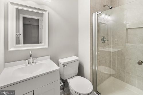 2229 Cherry Leaf Ln, Silver Spring MD 20906-5733 exterior