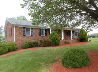 123 Shady Grove Rd, Martinsville, VA 24112-8747