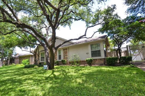 6211 Copperhill Dr, Dallas, TX 75248-6331