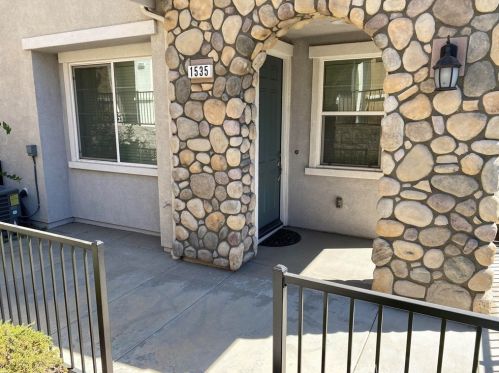 1535 Milan Ct, Upland, CA 91786-7555