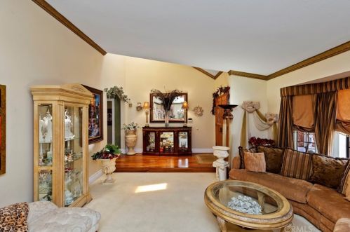 1678 Southport Dr, Riverside CA  92506-5449 exterior