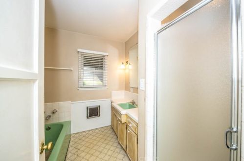 1704 Edna Dr, Santa Ana CA 92706-2424 exterior