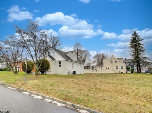 12 Grace St, Dover NJ  07801-2134 exterior