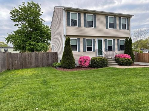 279 Elm St, Warwick, RI 02888-3120