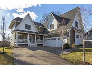 4696 Asher Dr, Hopkins, MN 55345-5444