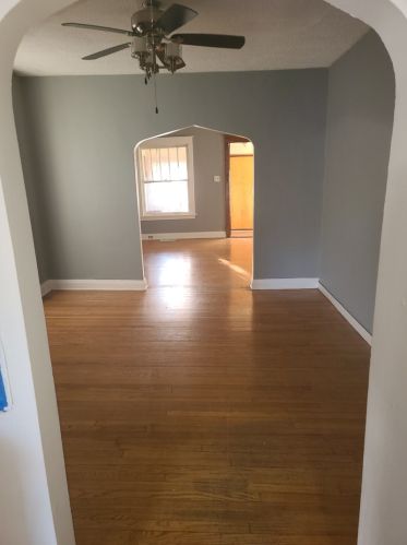 607 Douglas Ave, Calumet City, IL 60409-4208