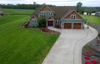 6747 Family Hill Ln, Ferndale, WA 98248-8537