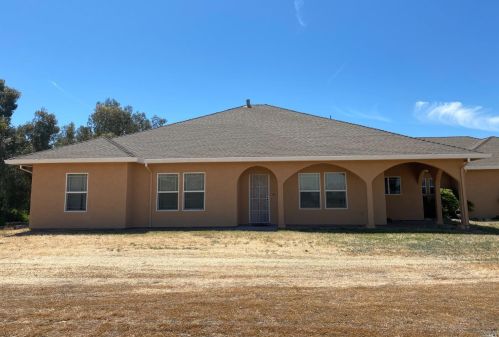 5242 Maple Rd, Vacaville, CA 95687-9470