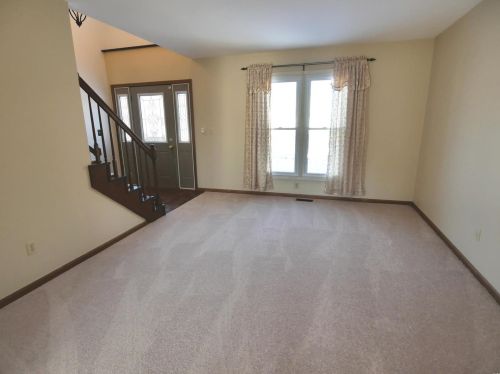 58 Dawnridge Dr, Hazelwood, MO 63042-2673