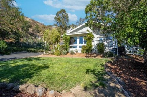 12330 Calle Celestina, Gilroy, CA 95020-9438
