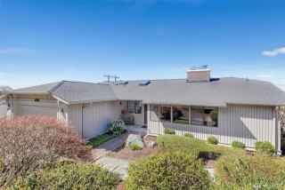 4569 135th Ave, Bellevue, WA 98006-3003