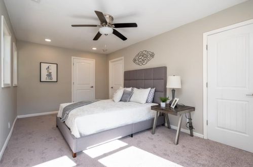 1976 Dering Cir, Atlanta GA  30345-1612 exterior