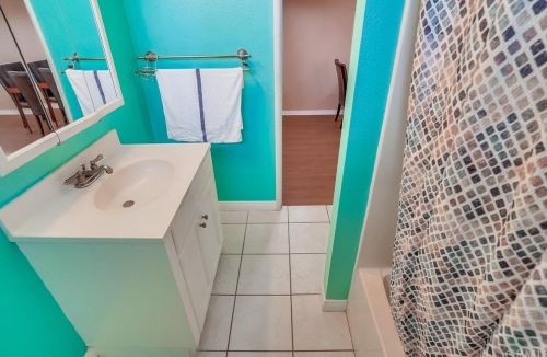 4619 130 St, Hawthorne CA 90250-5146 exterior