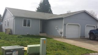 1220 Vine St, Lebanon OR  97355-1400 exterior