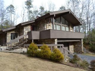 5 Dogwood Glen Cir, Etowah, NC 28729-8788