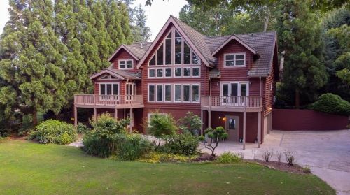 6205 Lake Lanier Heights Rd, Buford, GA 30518-1343